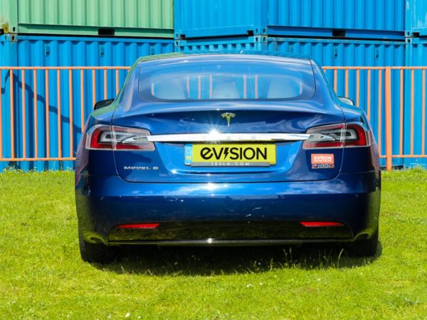 rent a Tesla Model S P100D