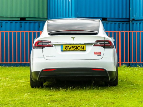 rent a Tesla Model X 75D