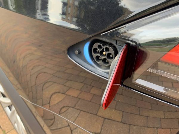 Tesla Model X 90D charging
