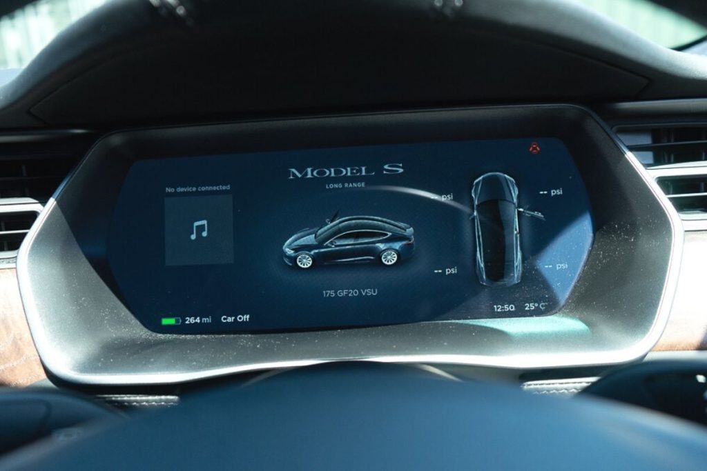 Tesla Model S 100D interior