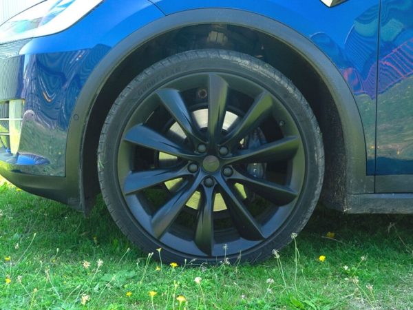 Tesla Model X 100D wheel