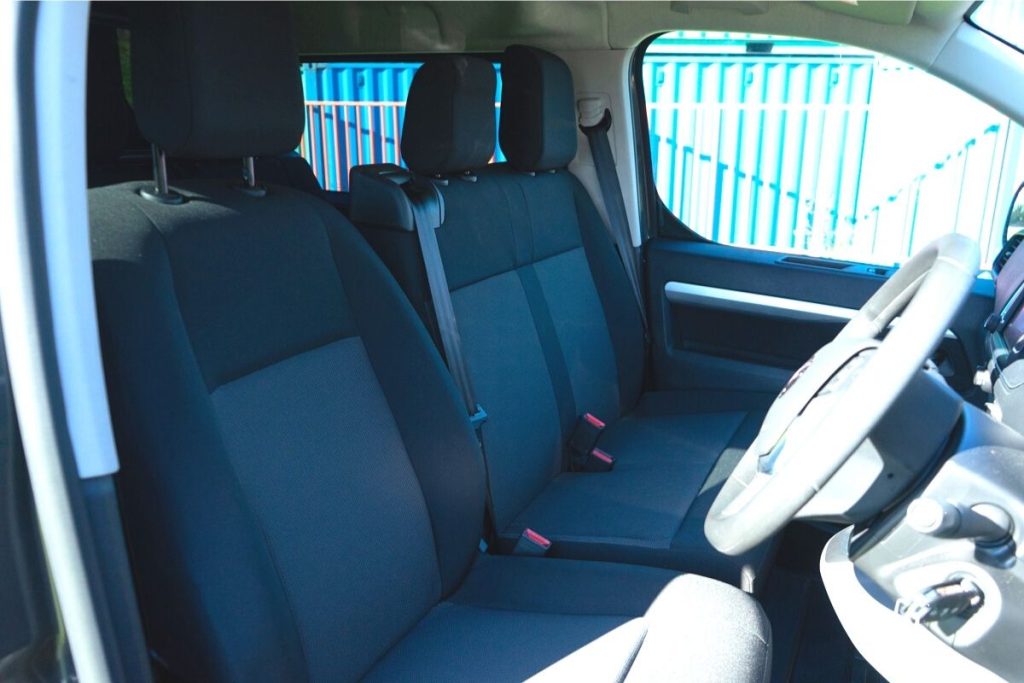 Vauxhall Vivaro-e Double Cab Van interior