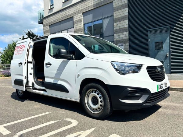 Hire a Vauxhall Combo-e van