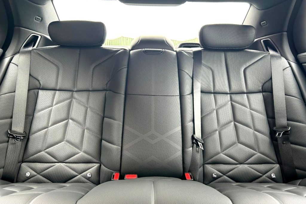 BMW i7 interior