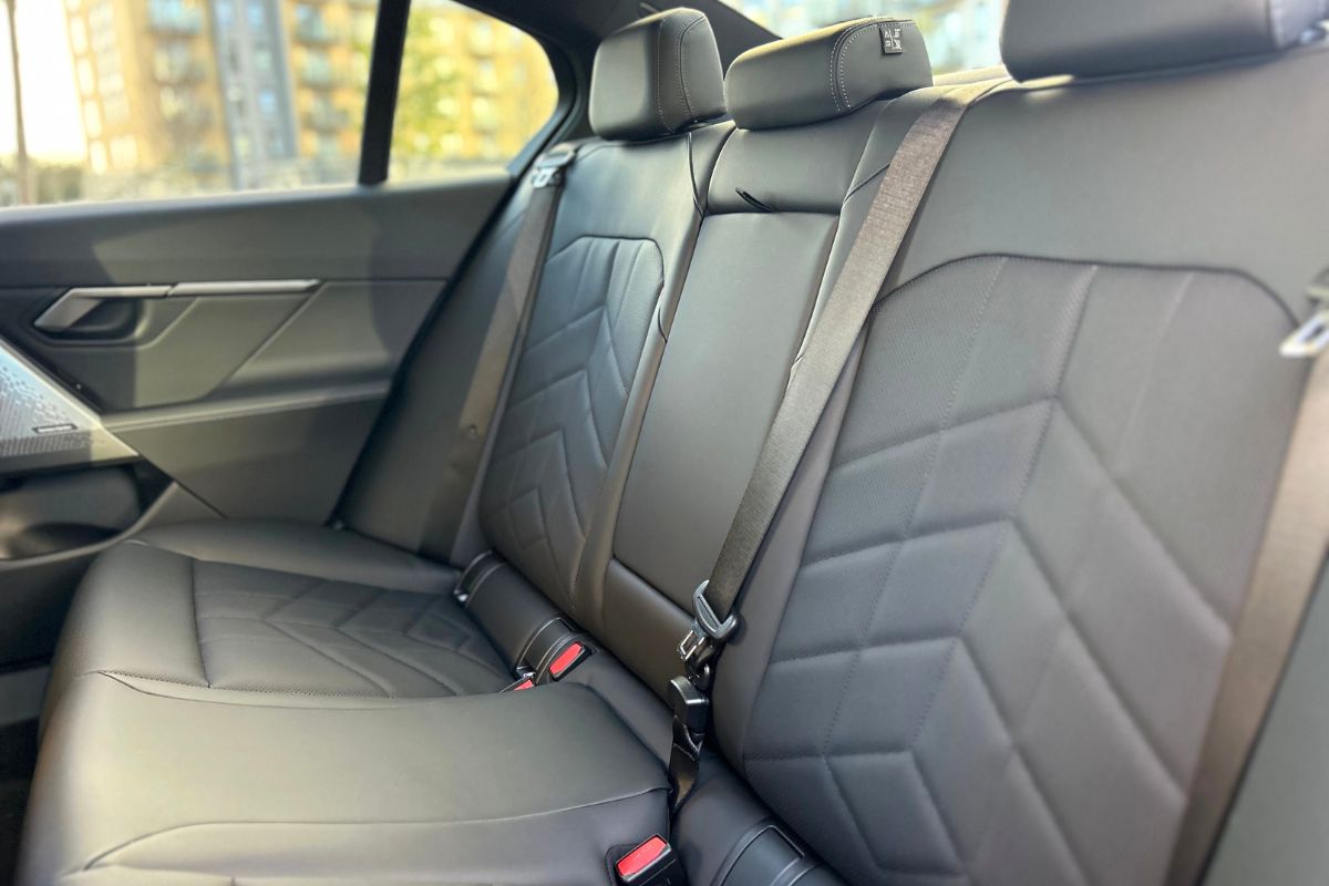 Hire a BMW i5 - rear seats