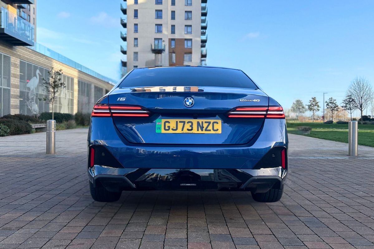 Hire a BMW i5