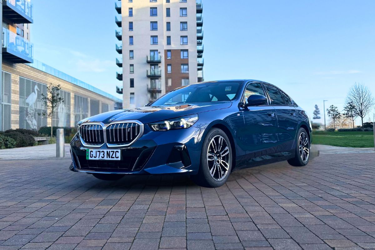 Hire a BMW i5