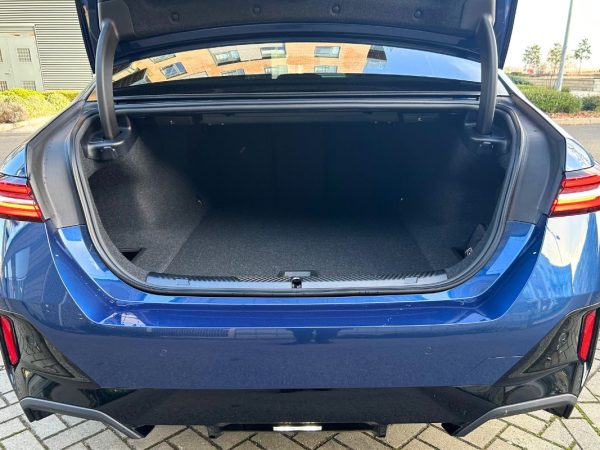 Hire a BMW i5 - boot space