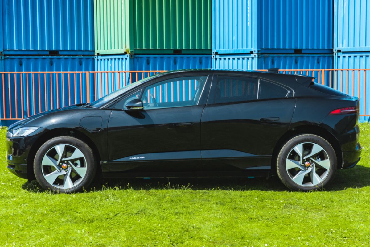 Hire a Jaguar I-Pace SE