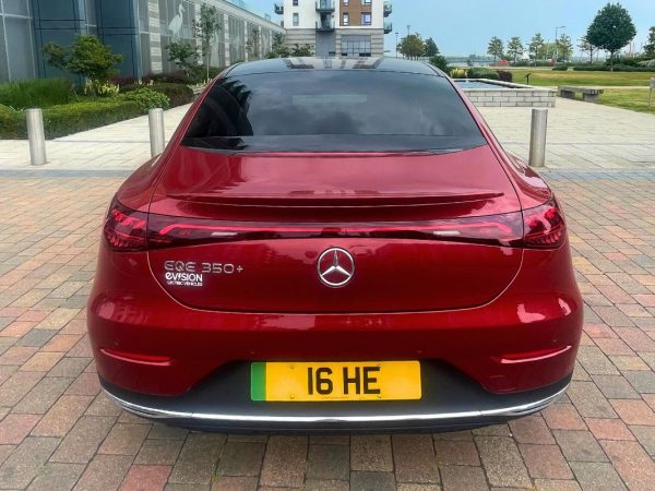 Mercedes EQE