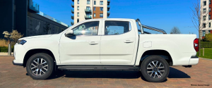 Electric pickup trucks blog image. A White Maxus T90.